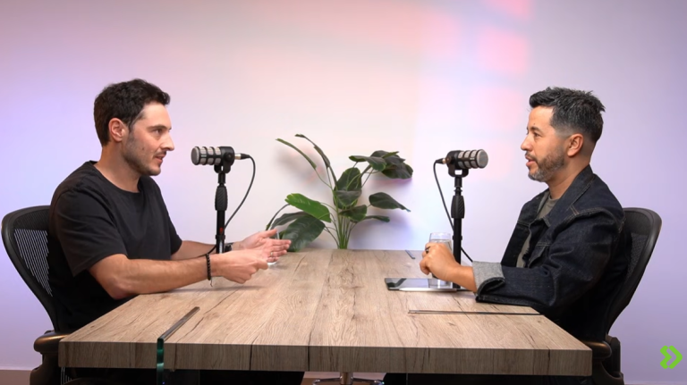 Andrés Sadler, fundador de PortalTerreno, y Rodrigo Barrientos, CEO de Gen Proactivo, en el podcast Antes de Invertir